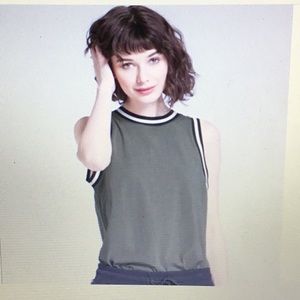 Hunter Olive Green tank NWT